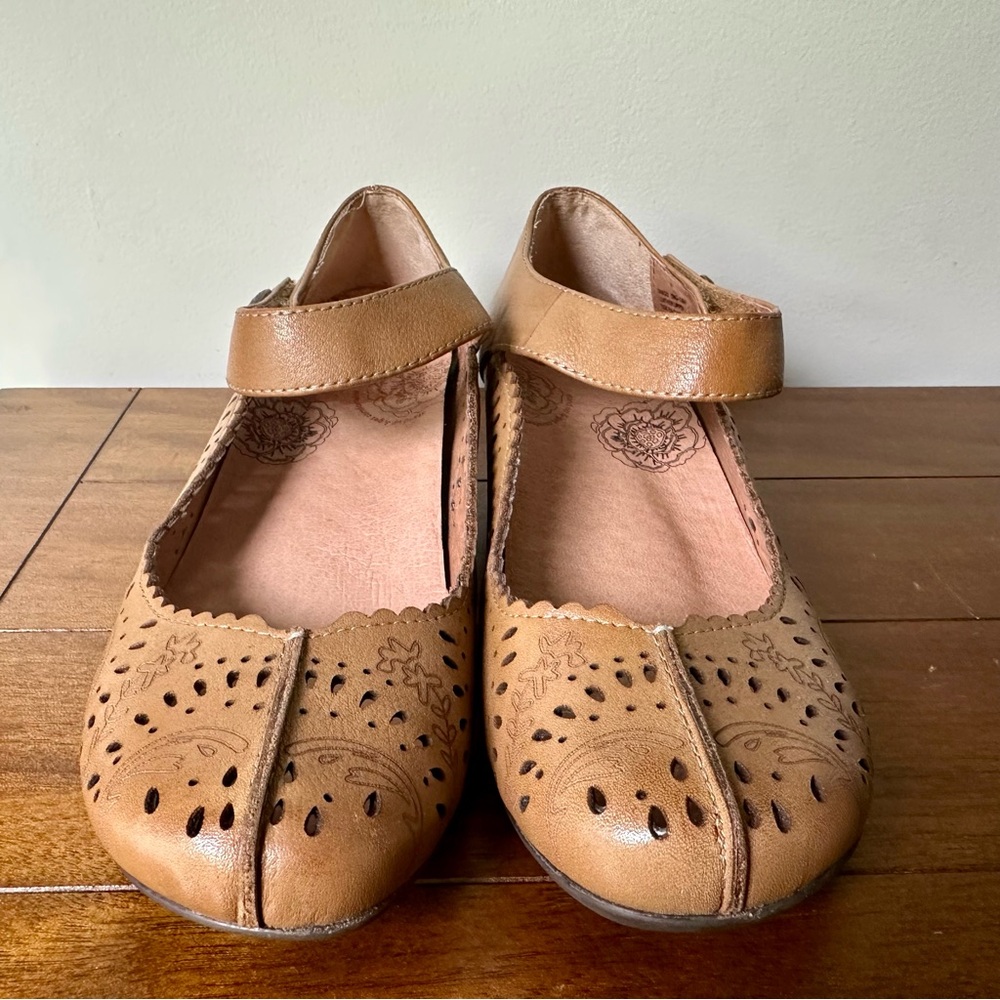 Taos Tango Tan Brown Leather Women Mary Jane Wedge Block Cutout Shoes Size 7 38 - Picture 2 of 10